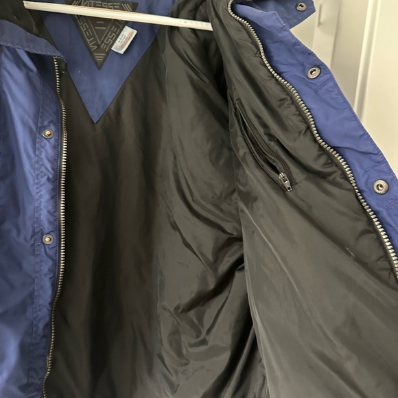 Vitesse Blue and Red Jacket - Picture 8 of 8